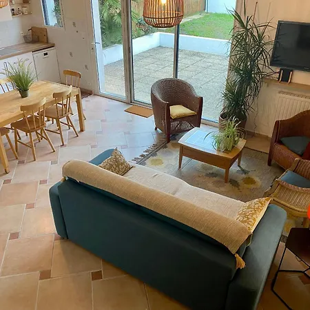 Charmante Maison Au Coeur D'un Village Paludier, Proche Et Plages, Terrasse Et Wifi - Fr-1-306-1227 * Guérande